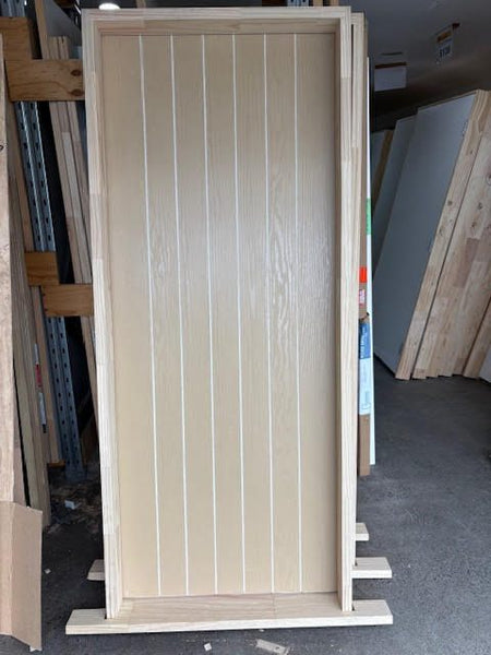 EXTERIOR PREHUNG FIBREGLASS VERTICAL GROOVE DOOR 1980MM HIGH X 860MM WIDE